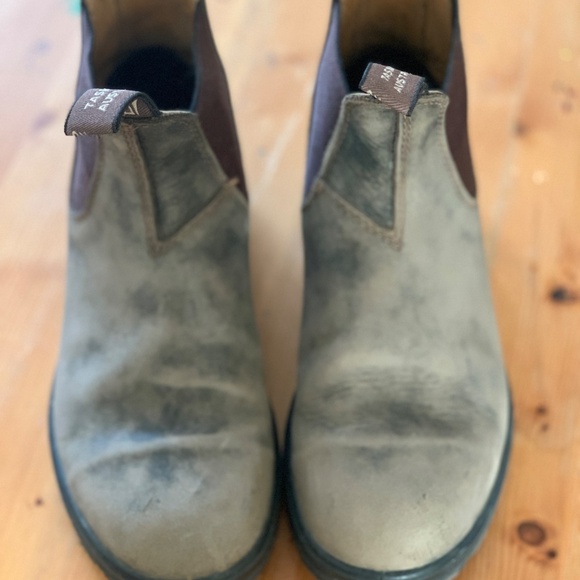 Blundstone Boots - Picture 2 of 5